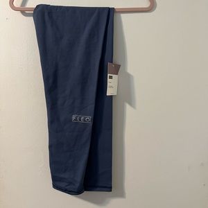 Fleo el toro 25 inch inseam leggings